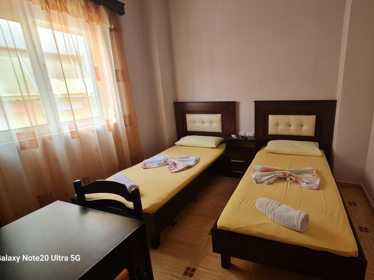Hotel Brace Gjirokastra Kültér fotó