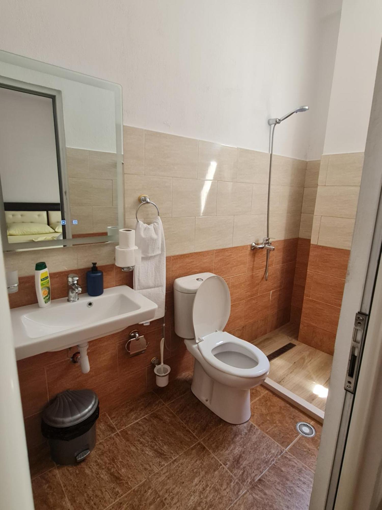 Hotel Brace Gjirokastra Kültér fotó